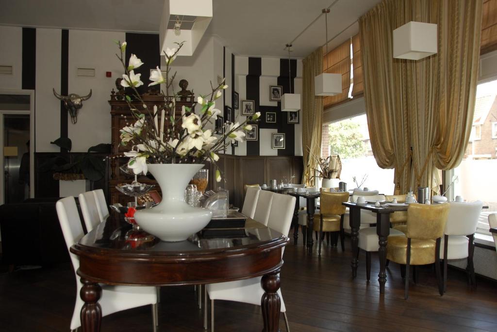 ホテルPrinsenhof エイマイデン 部屋 写真