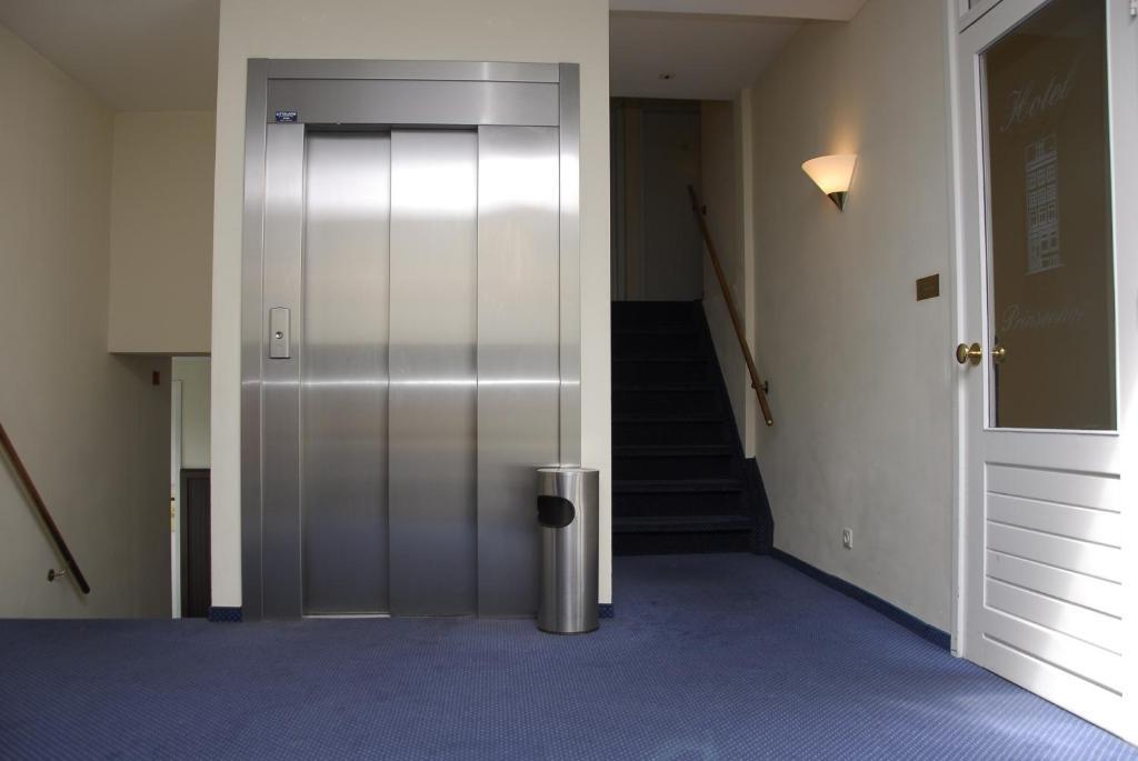 ホテルPrinsenhof エイマイデン 部屋 写真